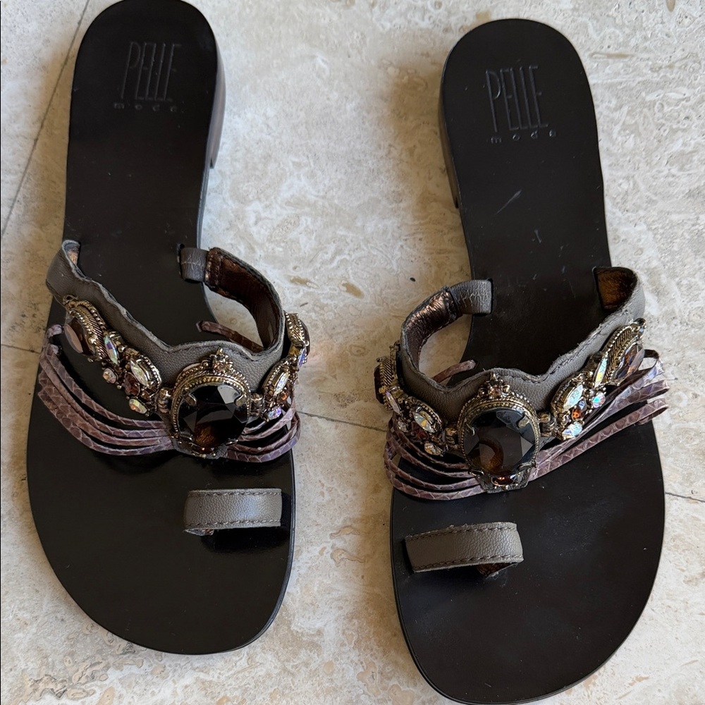 Pelle Moda Brown and Bronze Jeweled Toe-Ring Flat Sandals